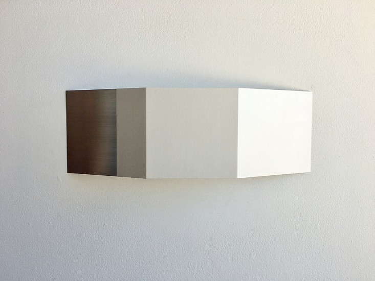 Stuart Arends, Wedge 1, 2018
oil paint on aluminum with clear lacquer, 4 x 12 x 1 3/4 in.
SAR-015