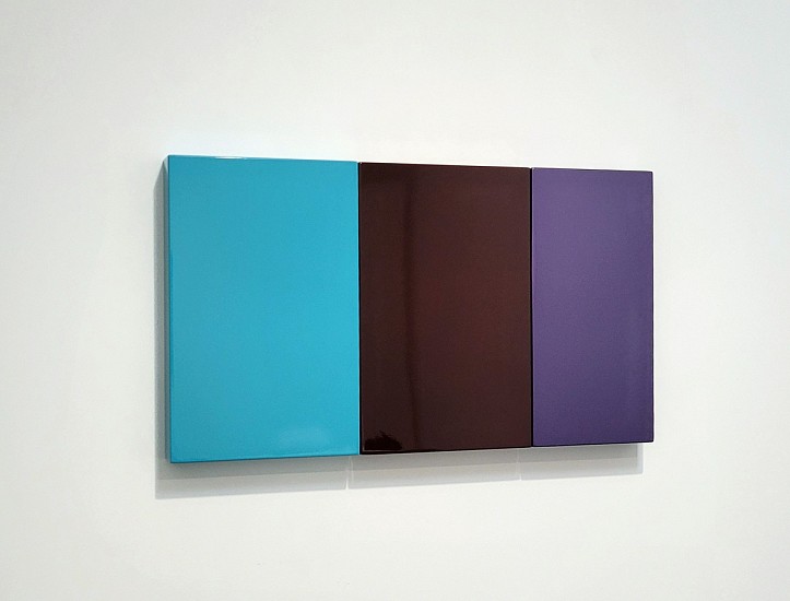 Margo Sawyer, Synchronicity of Color / One Turquoise, 2022
Automotive paint on steel, 23 1/2 x 41 1/2 x 3 in.
MSA-113